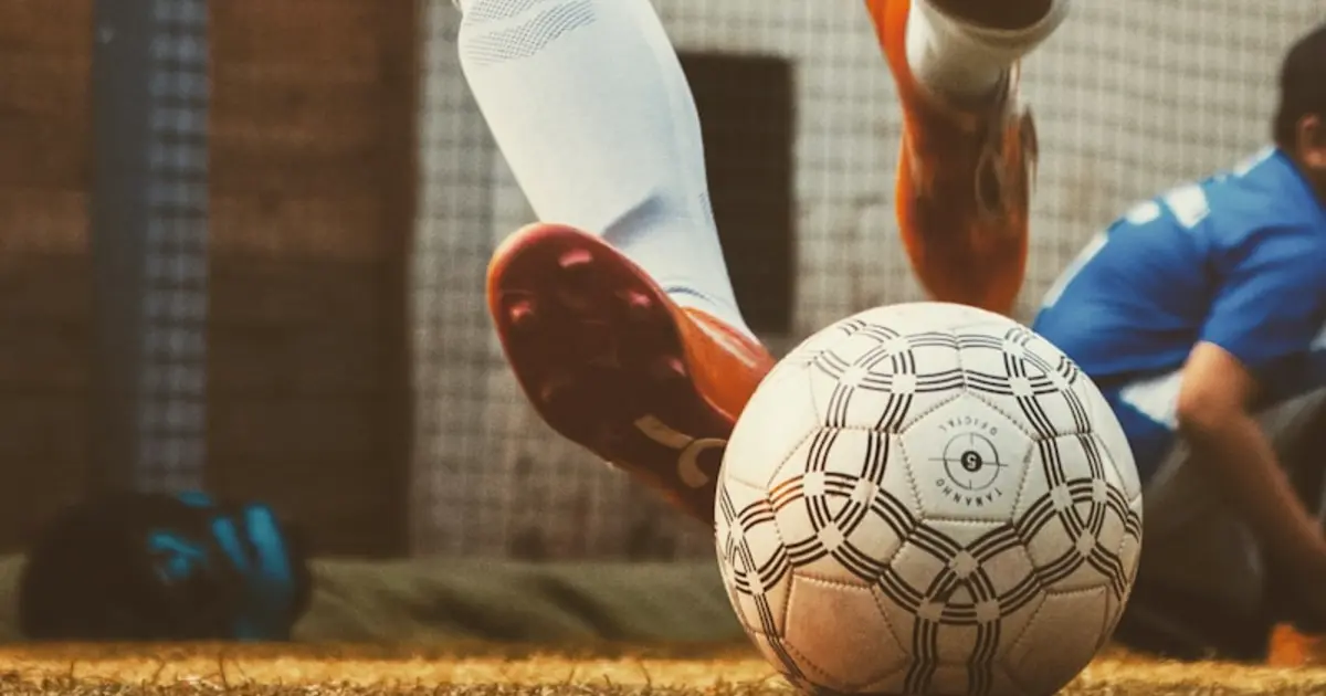 Tỷ lệ kiểm soát bóng UCL: dữ liệu possession trung bình 16 đội vòng 1/8